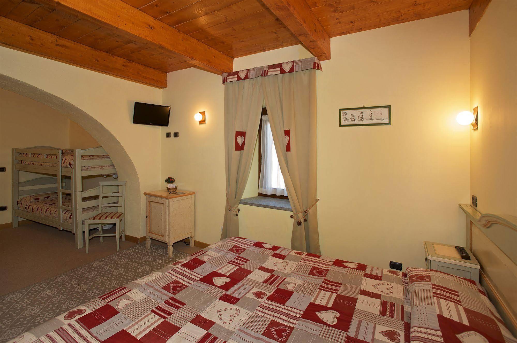 Hotel Chez Toi Oulx Luaran gambar